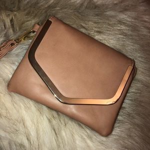 🌸Camel leather wristlet🌸